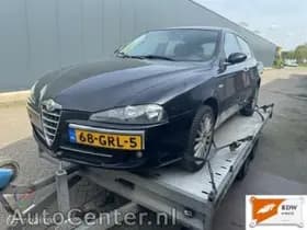 Alfa Romeo 147 2.0 T.spark Business Pro 150pk Lees Tekst! Nap/airco thumbnail 1