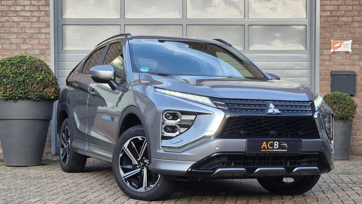 Mitsubishi Eclipse Cross — foto 1