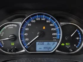 Toyota Yaris thumbnail 28