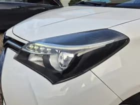 Toyota Yaris thumbnail 30