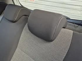 Toyota Yaris thumbnail 32