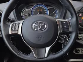 Toyota Yaris thumbnail 9