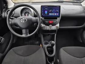 Toyota Aygo thumbnail 2