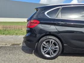 BMW 2 Serie thumbnail 32