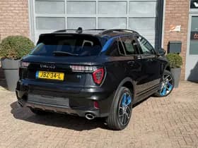 Lynk & Co 01 thumbnail 2