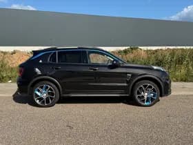 Lynk & Co 01 thumbnail 9