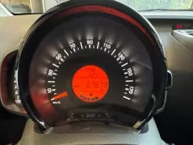 Citroën C1 VTi 72 Shine thumbnail 4