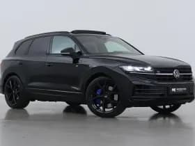 Volkswagen Touareg 3.0 TSi eHybrid 4MOTION R Edition | NIEUW | Nachtzicht | Massage | Panoramadak | 22 Inch | Luchtvering | Trekhaak