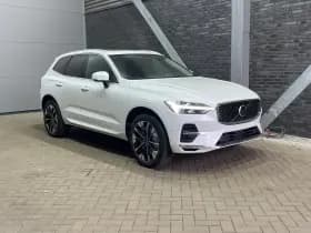 Volvo XC60 T6 Plug-in hybrid Ultra Dark | NIEUW | Panoramadak | 360° Camera | Head-Up | ACC | Stoel+Stuurverwarming