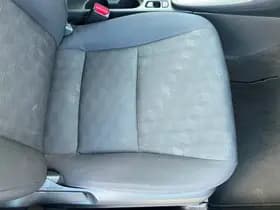 Toyota Yaris 1.5 Hybrid 115 Active Face-Lift thumbnail 15