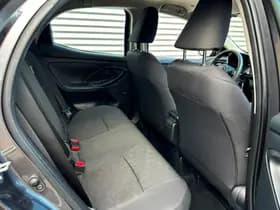 Toyota Yaris 1.5 Hybrid 115 Active Face-Lift thumbnail 17