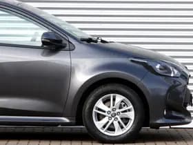 Toyota Yaris 1.5 Hybrid 115 Active Face-Lift thumbnail 8