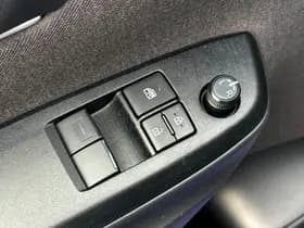 Toyota Yaris 1.5 Hybrid Active thumbnail 25