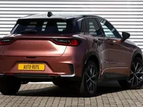 Lexus LBX Cool 2WD 3.955 Km! thumbnail 2