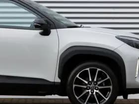 Toyota Yaris Cross 1.5 Hybrid GR Sport Ceramic Gray Metallic thumbnail 8