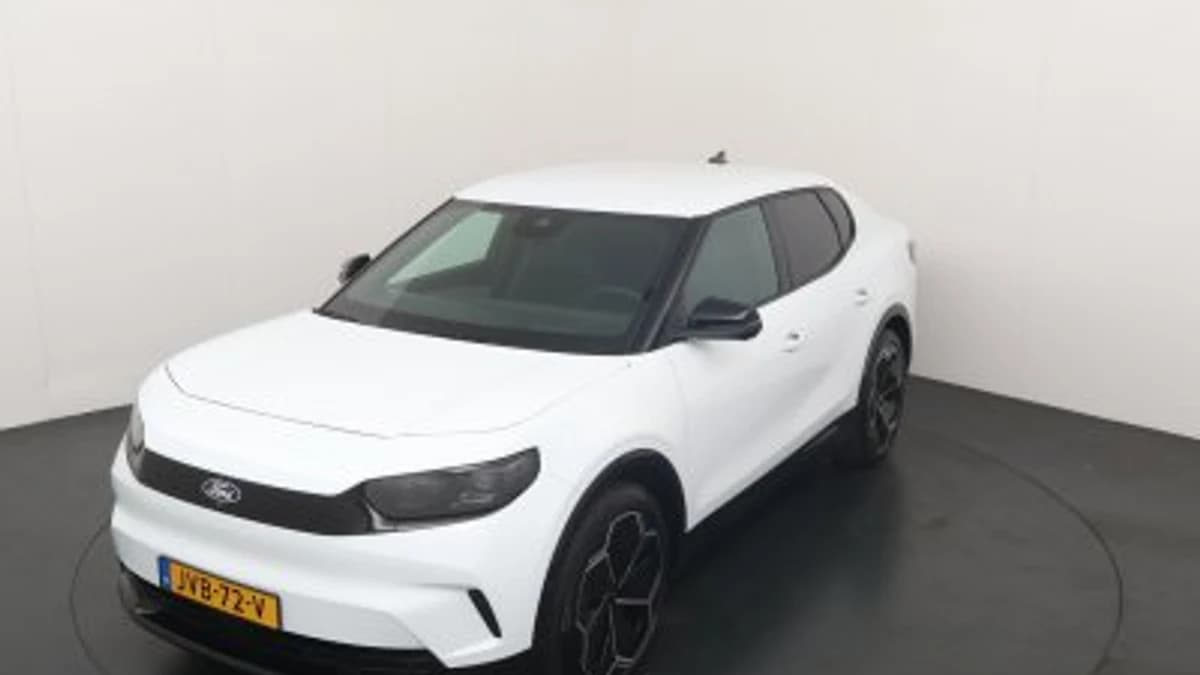 Ford Capri Ext Range RWD 77 kWh PREMIUM — foto 1