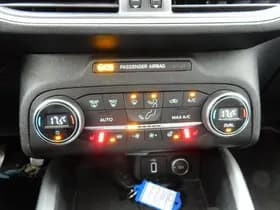 Ford Focus 1.0 Trend Edition Business 5-drs thumbnail 15