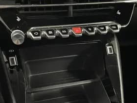 Peugeot 208 thumbnail 40