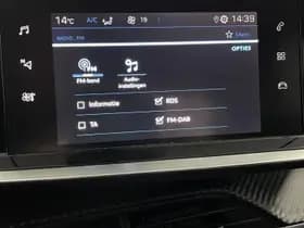 Peugeot 208 thumbnail 101