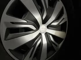 Peugeot 2008 thumbnail 4