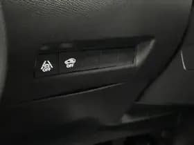 Peugeot E-2008 thumbnail 106