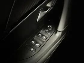 Peugeot E-2008 thumbnail 107