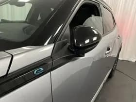 Peugeot E-2008 thumbnail 83