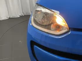 Volkswagen Up! thumbnail 8