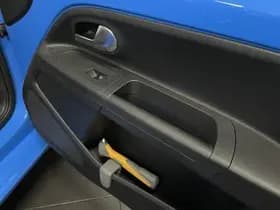 Volkswagen Up! thumbnail 81