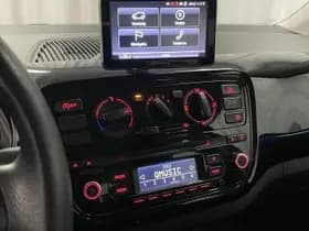 Volkswagen Up! thumbnail 93