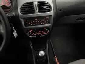 Peugeot 206 thumbnail 31