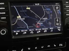 Volkswagen Golf thumbnail 104