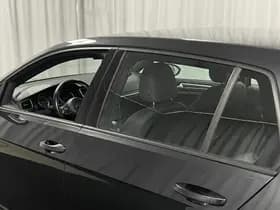 Volkswagen Golf thumbnail 13