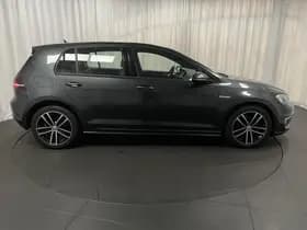 Volkswagen Golf thumbnail 4