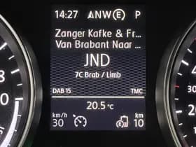 Volkswagen Golf thumbnail 37