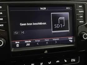 Volkswagen Golf thumbnail 46