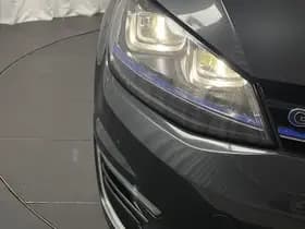 Volkswagen Golf thumbnail 70