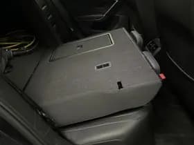 Volkswagen Golf thumbnail 81