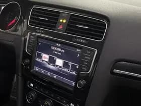 Volkswagen Golf thumbnail 96