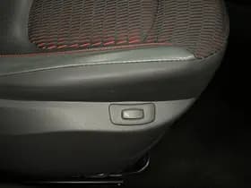 Renault Captur thumbnail 30