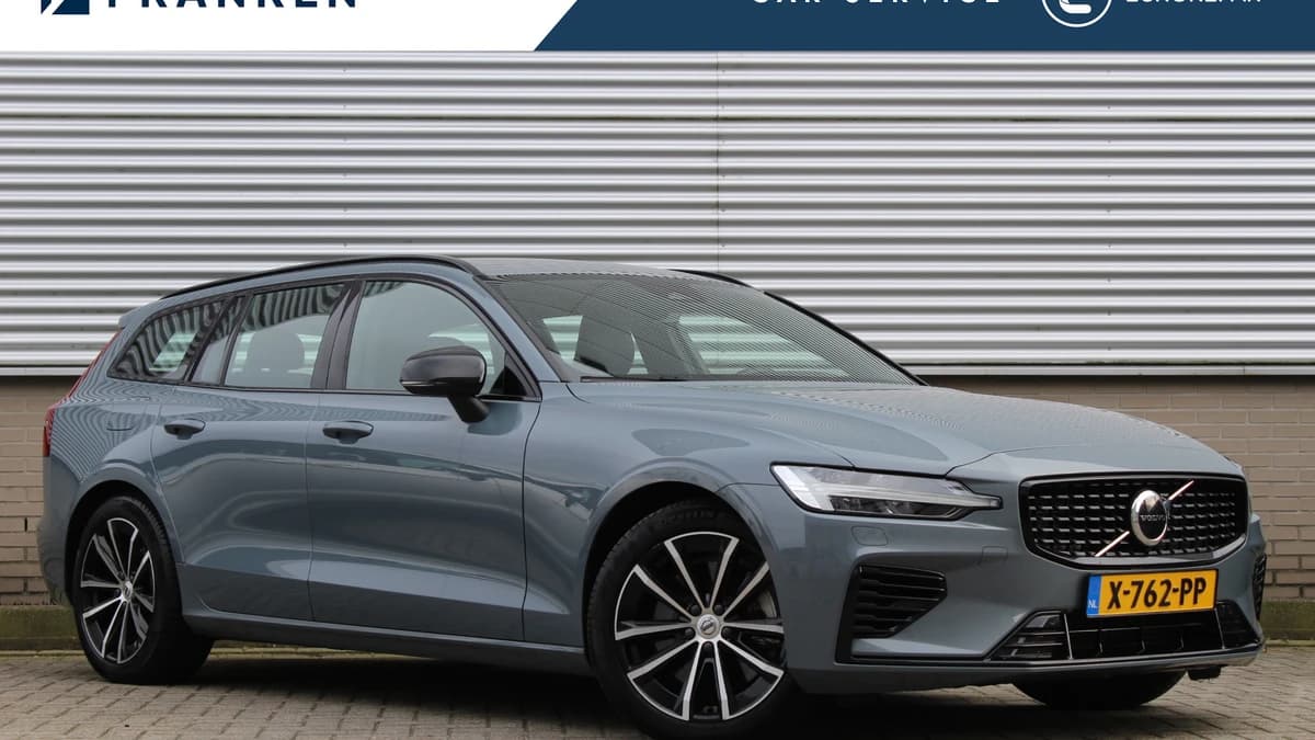 Volvo V60 2.0 T6 Plug-in hybrid AWD Plus Dark — foto 1