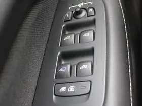 Volvo V60 2.0 T6 Plug-in hybrid AWD Plus Dark thumbnail 19