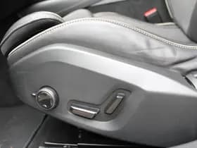 Volvo V60 2.0 T6 Plug-in hybrid AWD Plus Dark thumbnail 21