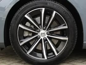 Volvo V60 2.0 T6 Plug-in hybrid AWD Plus Dark thumbnail 3