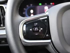 Volvo V60 2.0 T6 Plug-in hybrid AWD Plus Dark thumbnail 4