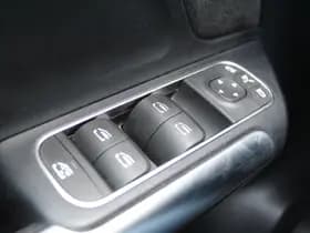 Mercedes-Benz B-Klasse 180 Business Solution AMG thumbnail 18