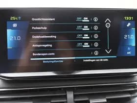 Peugeot 3008 1.6 HYbrid 225 GT thumbnail 14