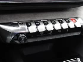 Peugeot 3008 1.6 HYbrid 225 GT thumbnail 19