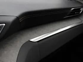 Peugeot 3008 1.6 HYbrid 225 GT thumbnail 28