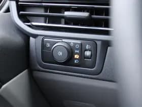 Ford Tourneo Custom PHEV L2H1 Titanium X thumbnail 15